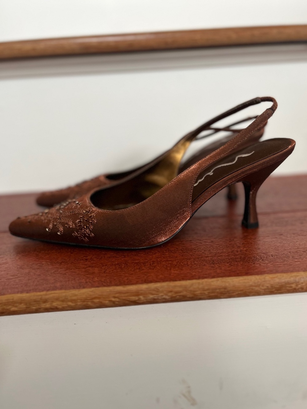 Nina Bronze Embellished Pointy Satin Slingback Heels NWT & Dustbag - Picture 5 of 11